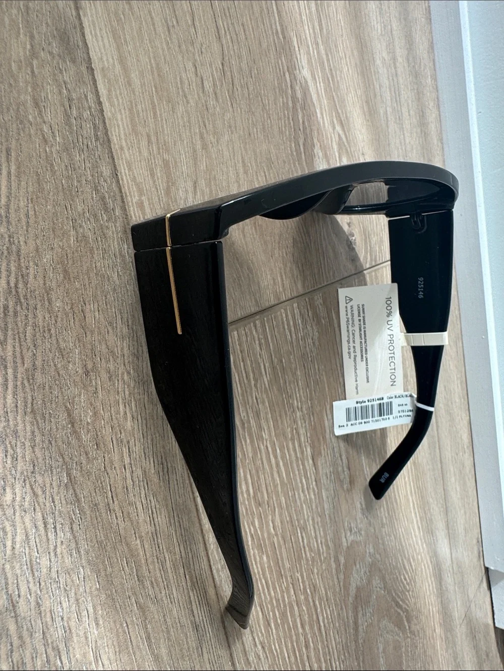 Black Oversized Women's Sunglasses - Fashion Statement Shades